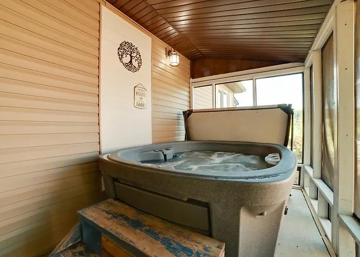 Garden Of The Gods Retreat W/ Hot Tub & Fire Pit